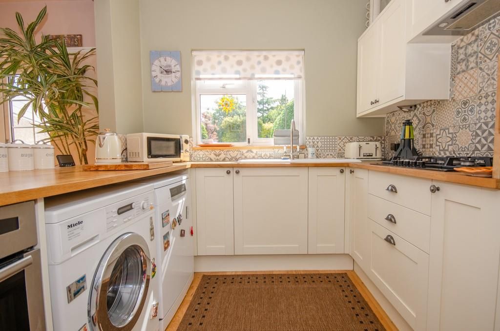 Property photo 3 of 20 Kitchen.Jpg