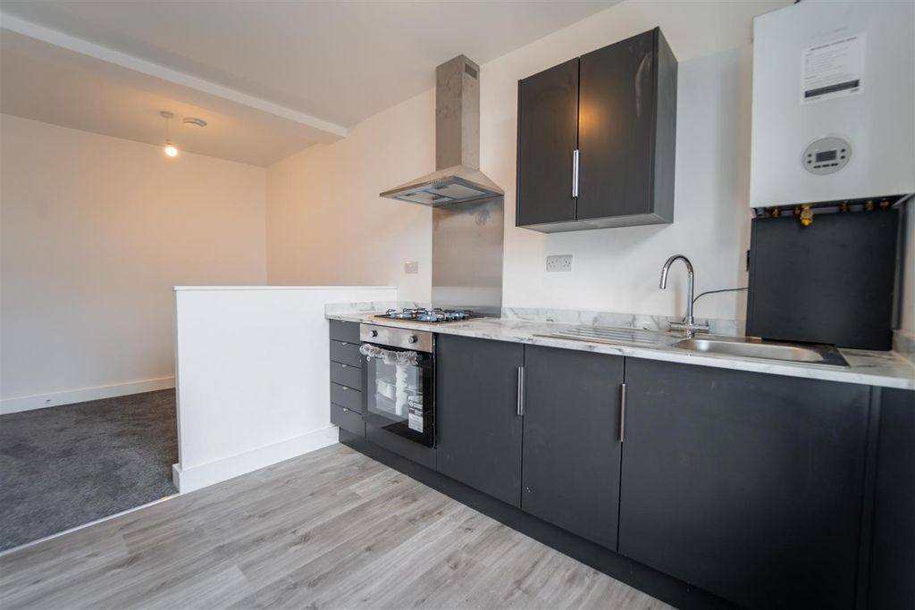 Property photo 2 of 11 Nik07137.Jpg