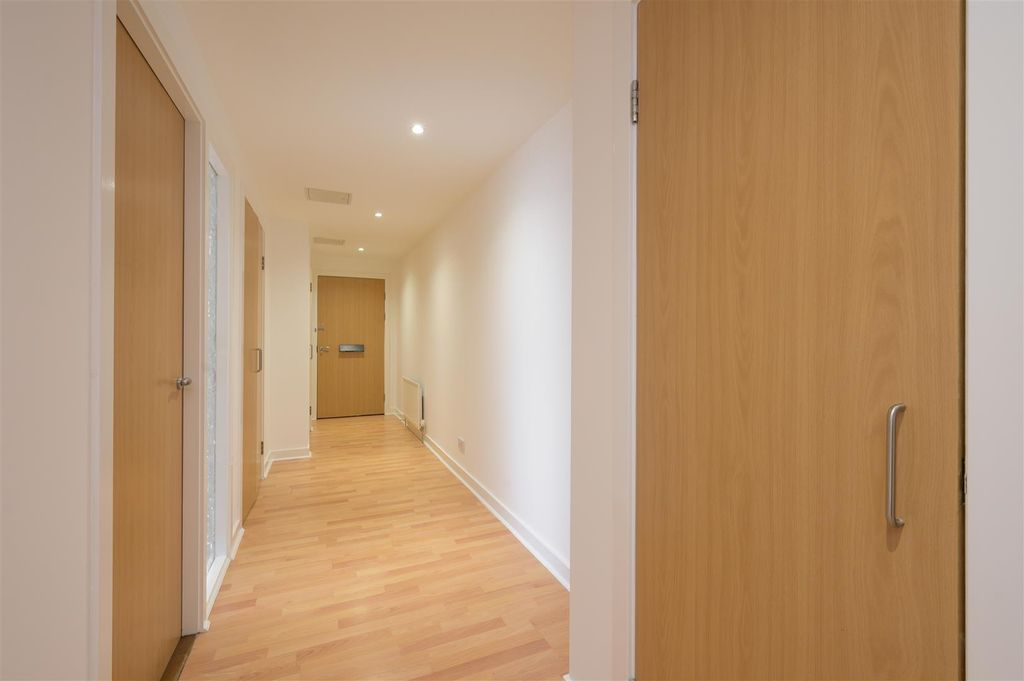 Property photo 1 of 16 Westernharbourmidway114-1.Jpg