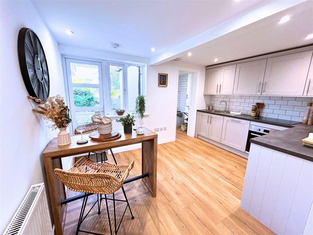 Property photo 1 of 13 Kitchen New
