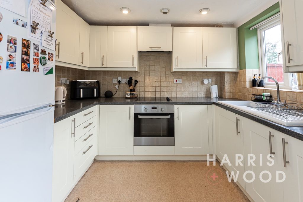 Property photo 3 of 20 3996045