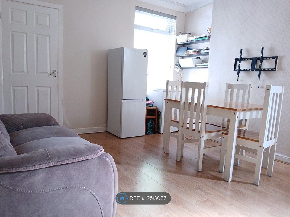 Property photo 3 of 8 Spacious Dining Room