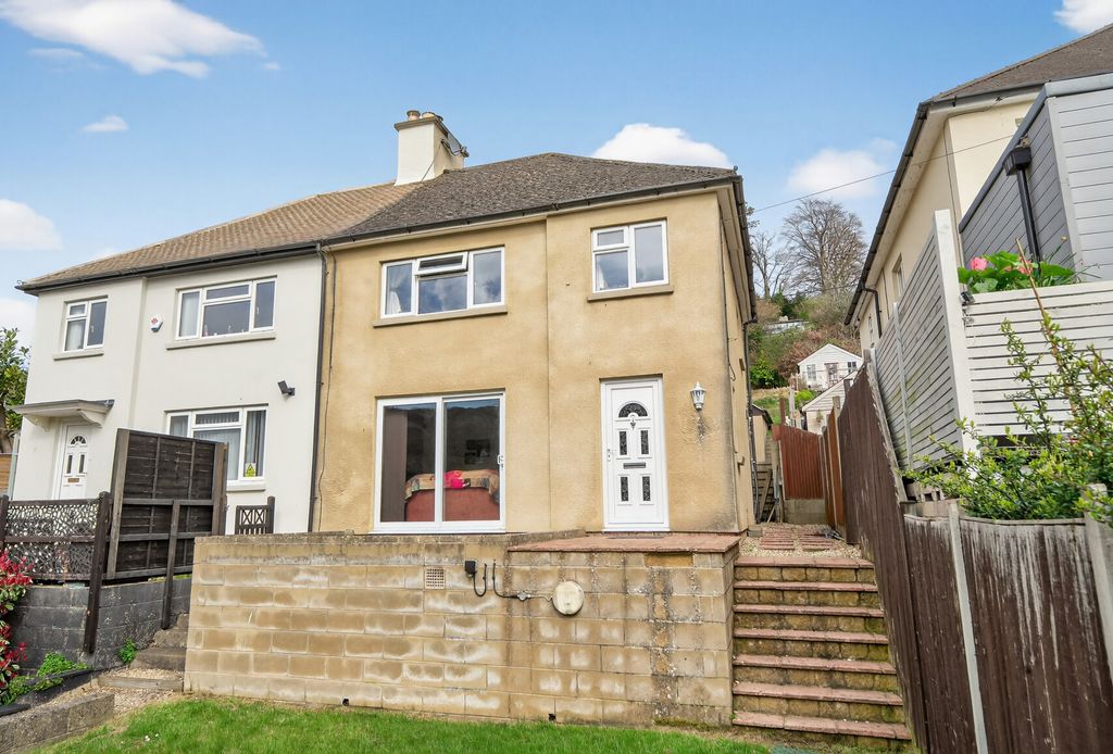 Property photo 1 of 25 1424115-23-69c572...