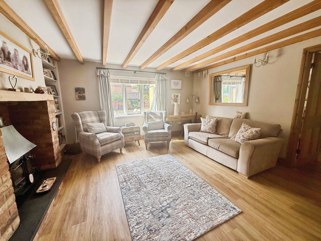 Property photo 2 of 36