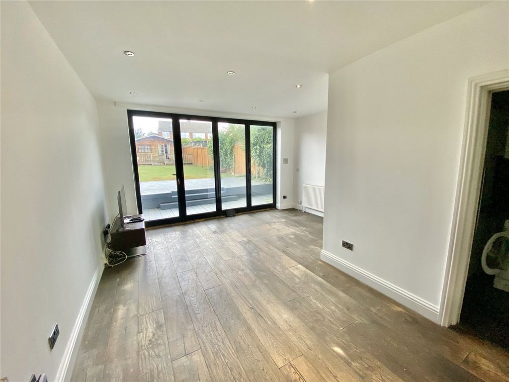 Property photo 2 of 18 Picture No. 06