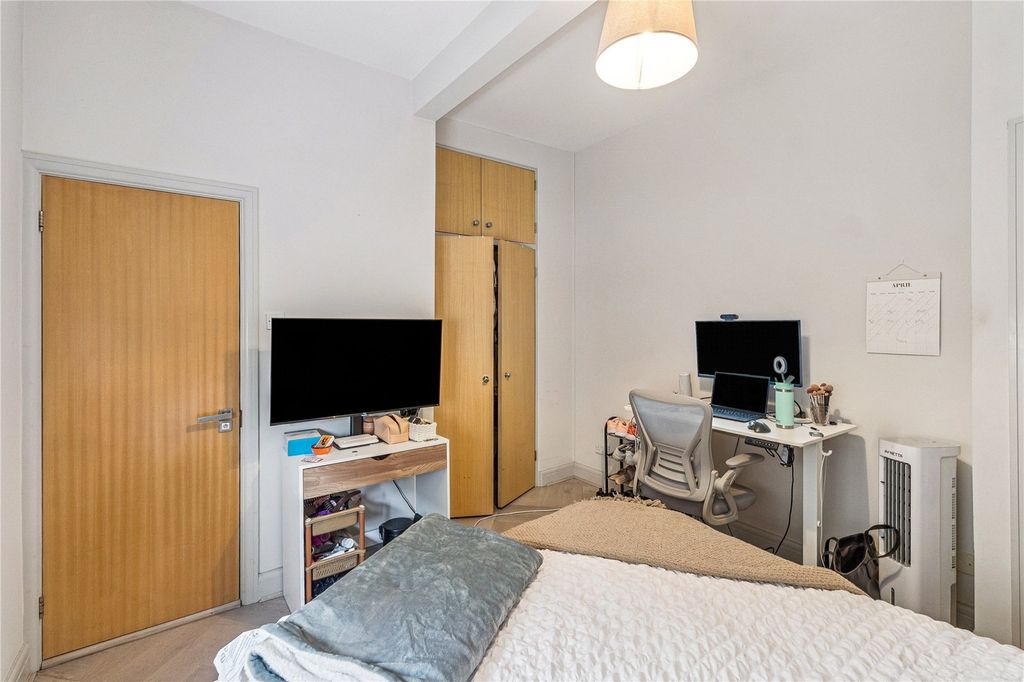 Property photo 3 of 16 Picture No. 04