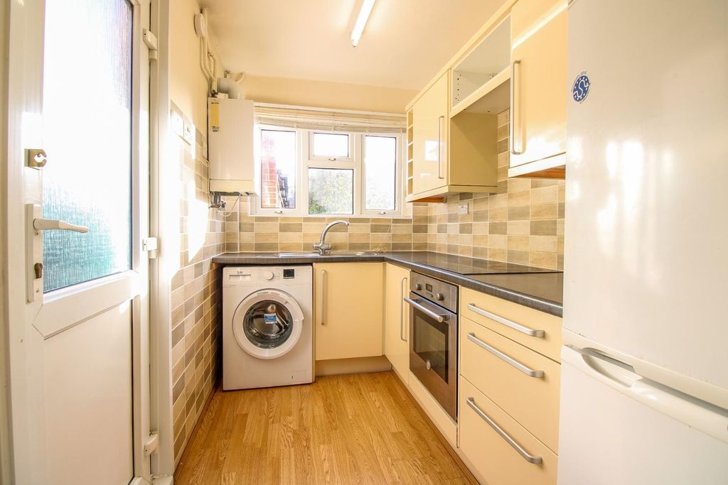 Property photo 2 of 19 Img_9751.Jpg