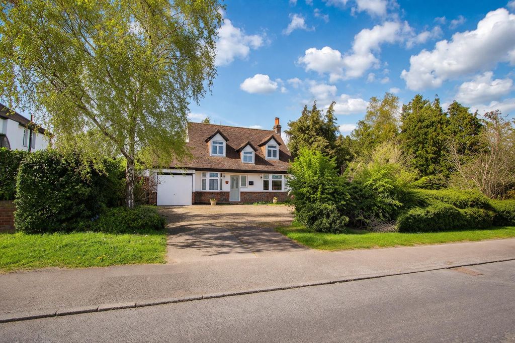 Property photo 1 of 32 Front.Jpg