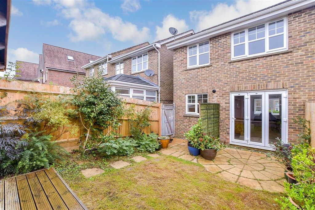 Property photo 2 of 12 Rear Garden