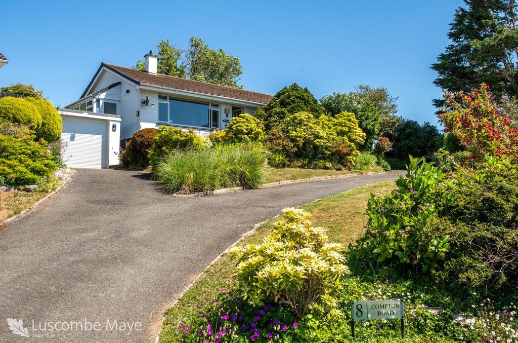 Property photo 1 of 15