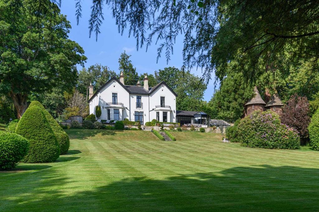 Property photo 1 of 39