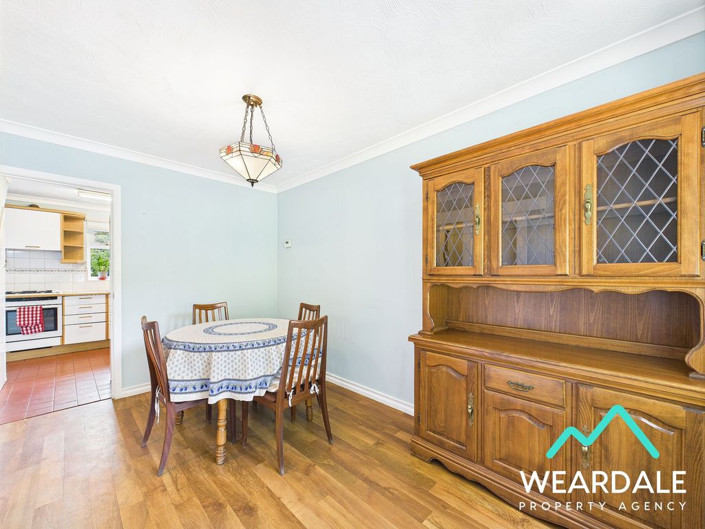 Property photo 3 of 40