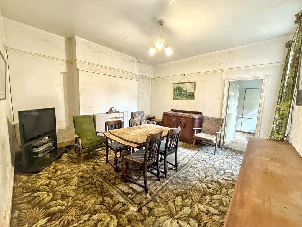 Property photo 3 of 23