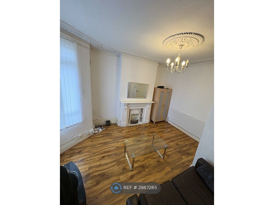 Property photo 2 of 14