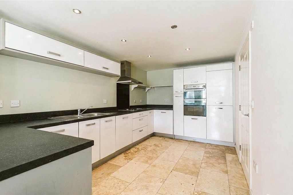 Property photo 1 of 14 Picture No. 37