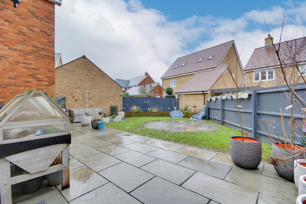 Property photo 2 of 18 Img_2661-Img_2663.Jpg