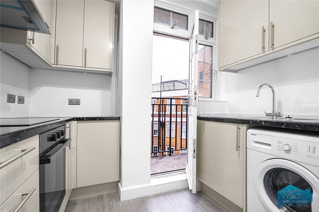 Property photo 2 of 17 Picture No. 26