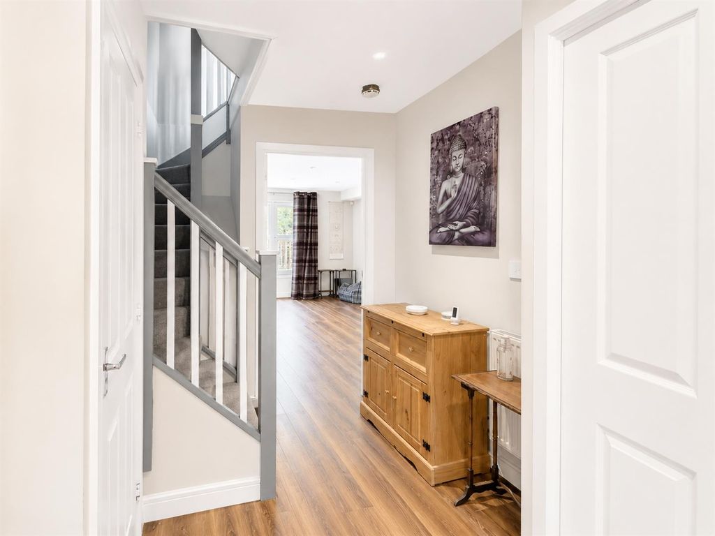 Property photo 2 of 18 Hall.Jpg