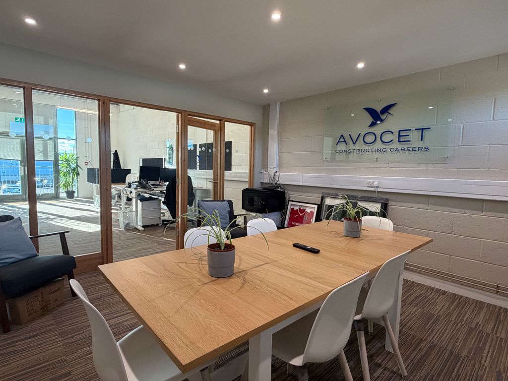 Property photo 3 of 4