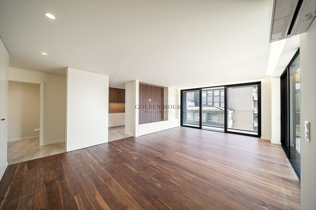 Property photo 3 of 55