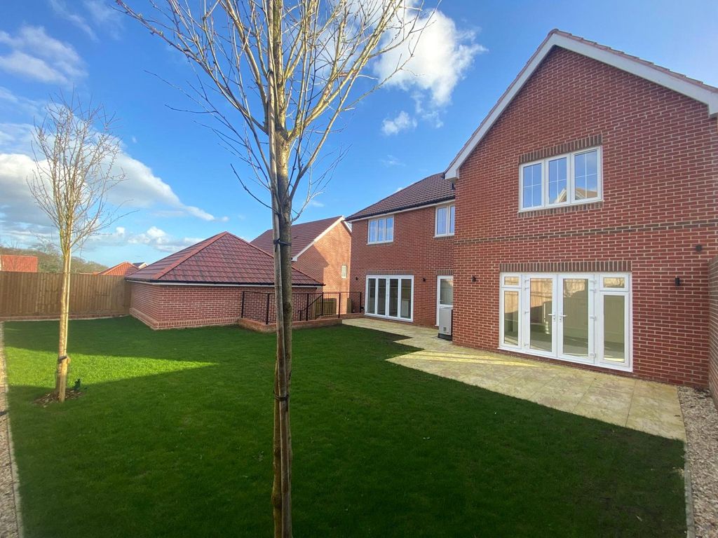 Property photo 2 of 21 Picture No. 40