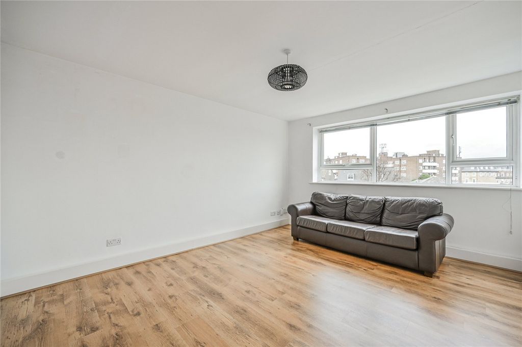 Property photo 3 of 13 Picture No. 10