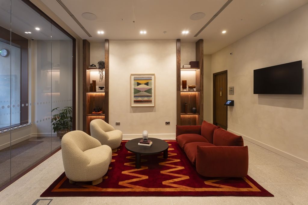 Property photo 3 of 8 2025-09-18-1800-M...
