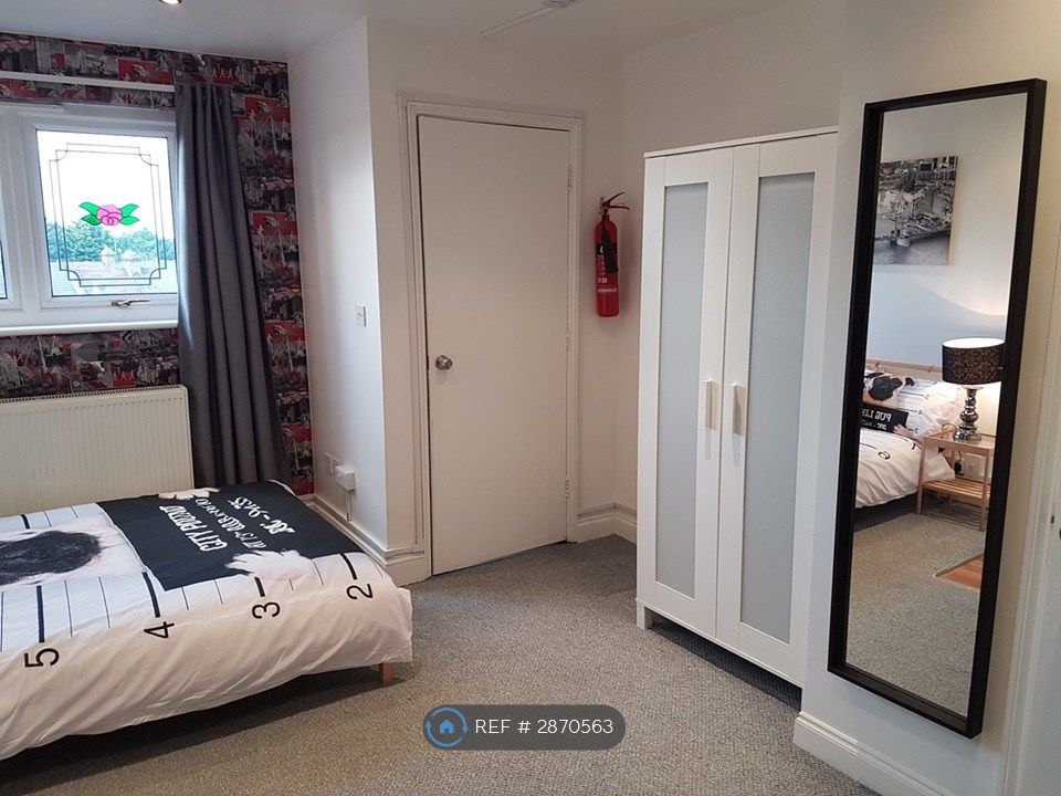 Property photo 3 of 7