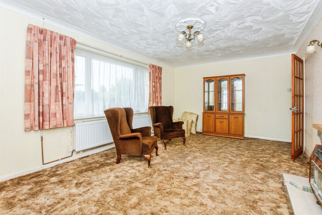 Property photo 2 of 18