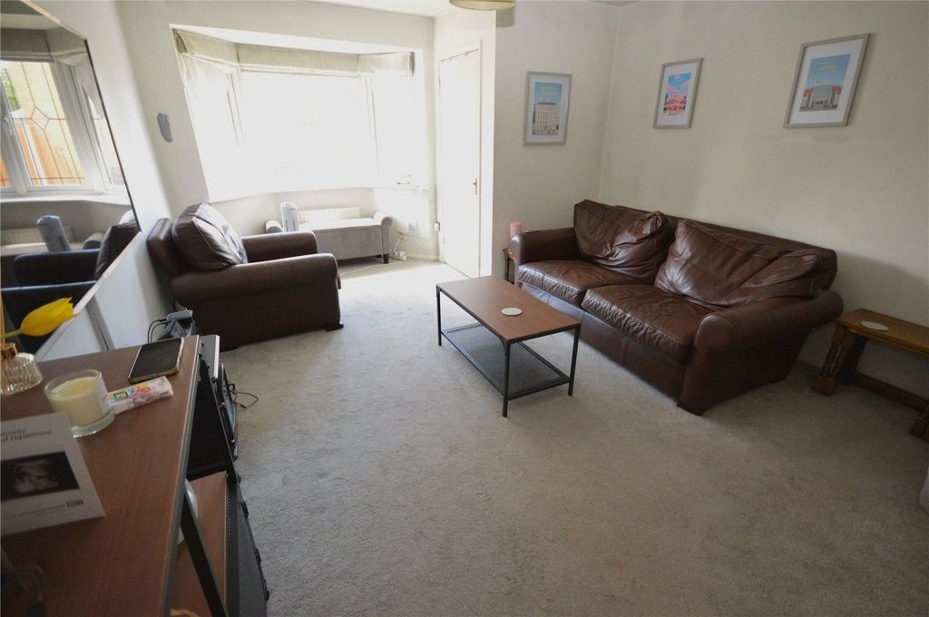 Property photo 2 of 11 Picture No. 33