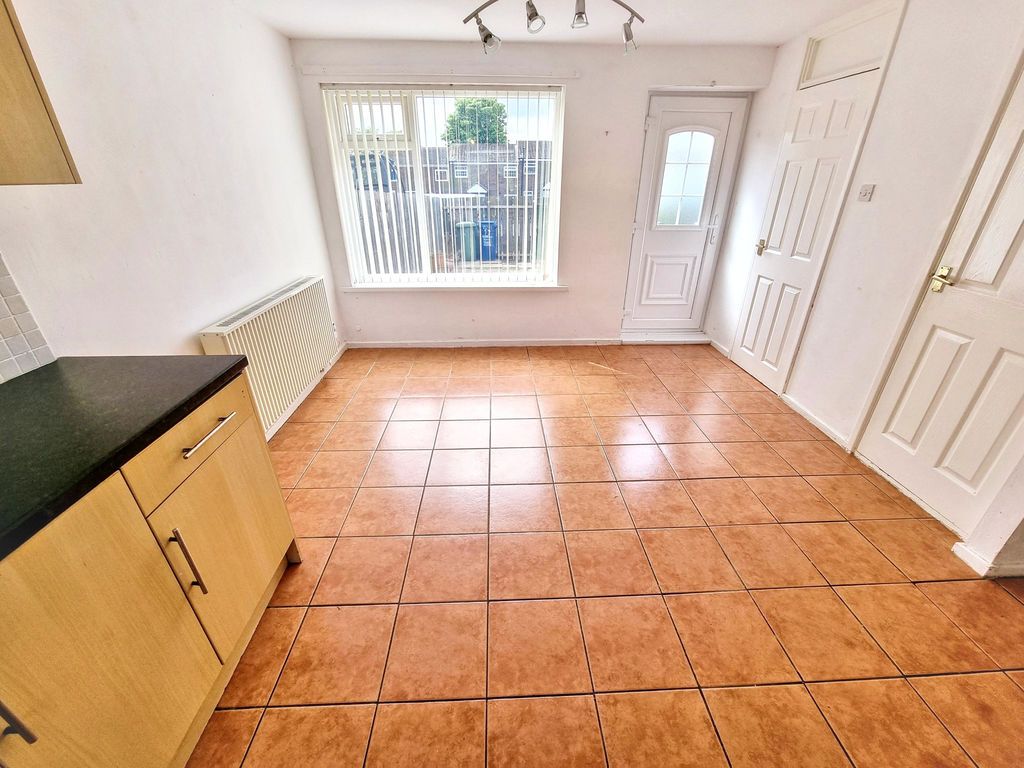 Property photo 3 of 11 Photo 1