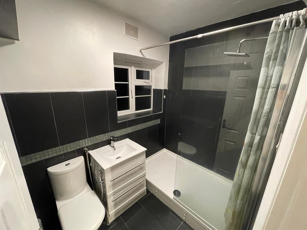 Property photo 3 of 14 13.Jpeg