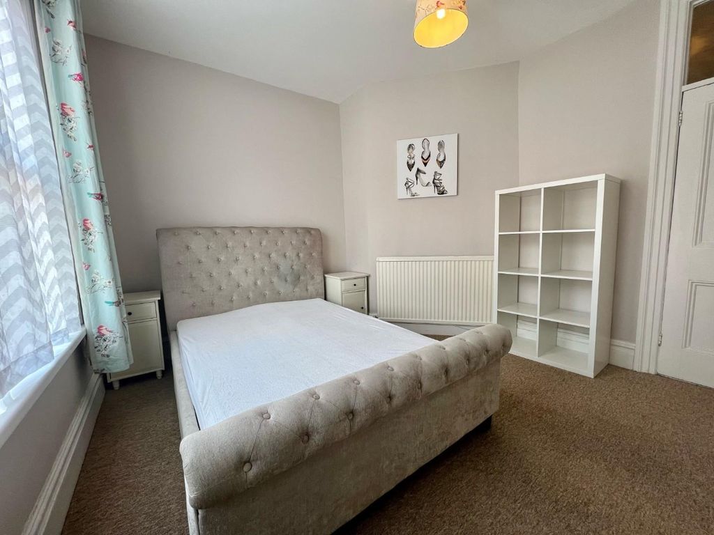 Property photo 3 of 11 2.Jpg
