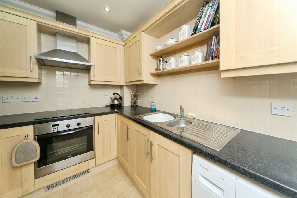 Property photo 3 of 14