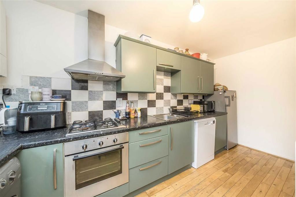 Property photo 3 of 10