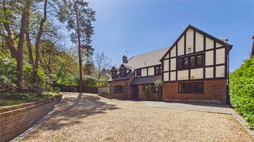 Property photo 1 of 24
