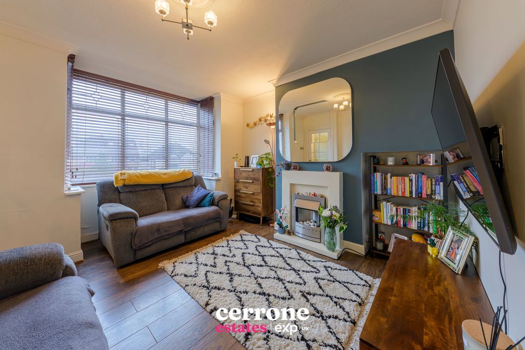 Property photo 2 of 15