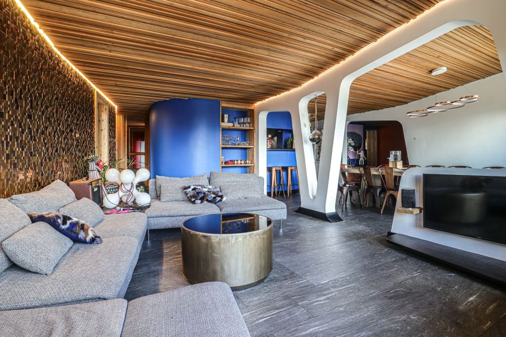 Property photo 1 of 12 Avoriaz Chalet For S