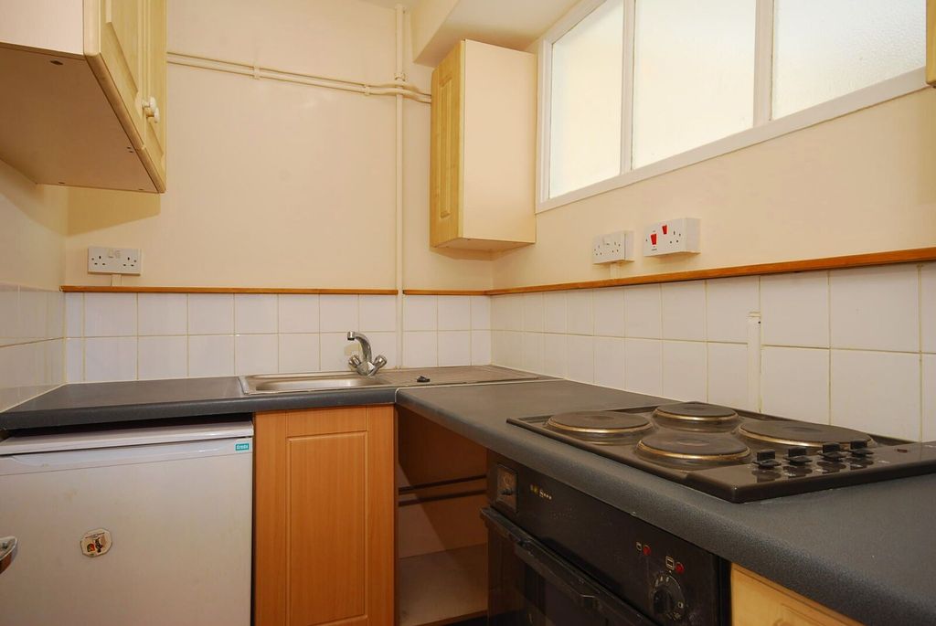 Property photo 2 of 4