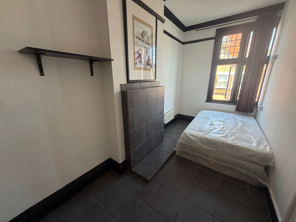 Property photo 1 of 3