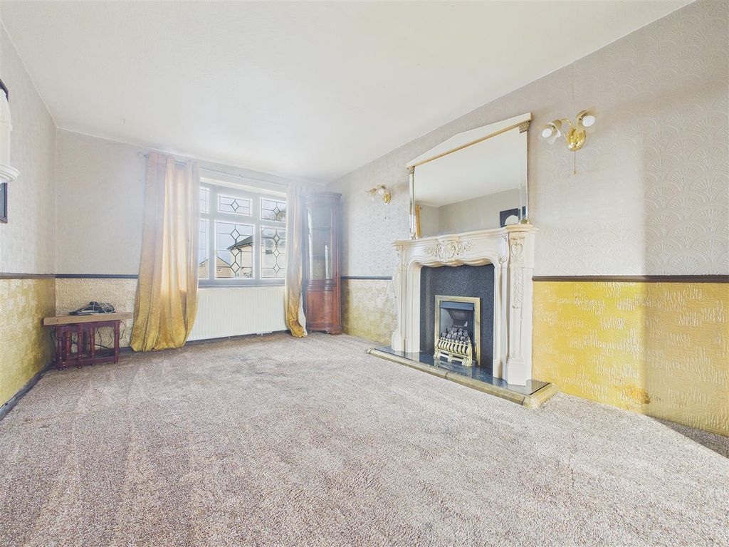 Property photo 2 of 12 Cam01407G0-Pr0139-Still007.Jpg