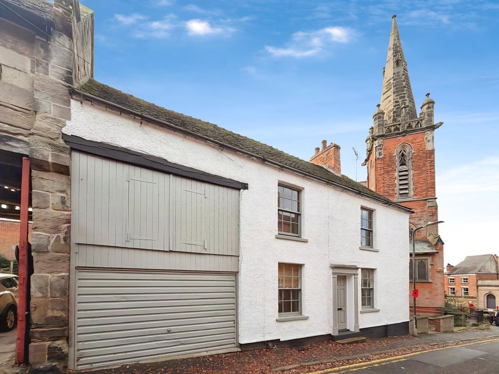 Property photo 1 of 18