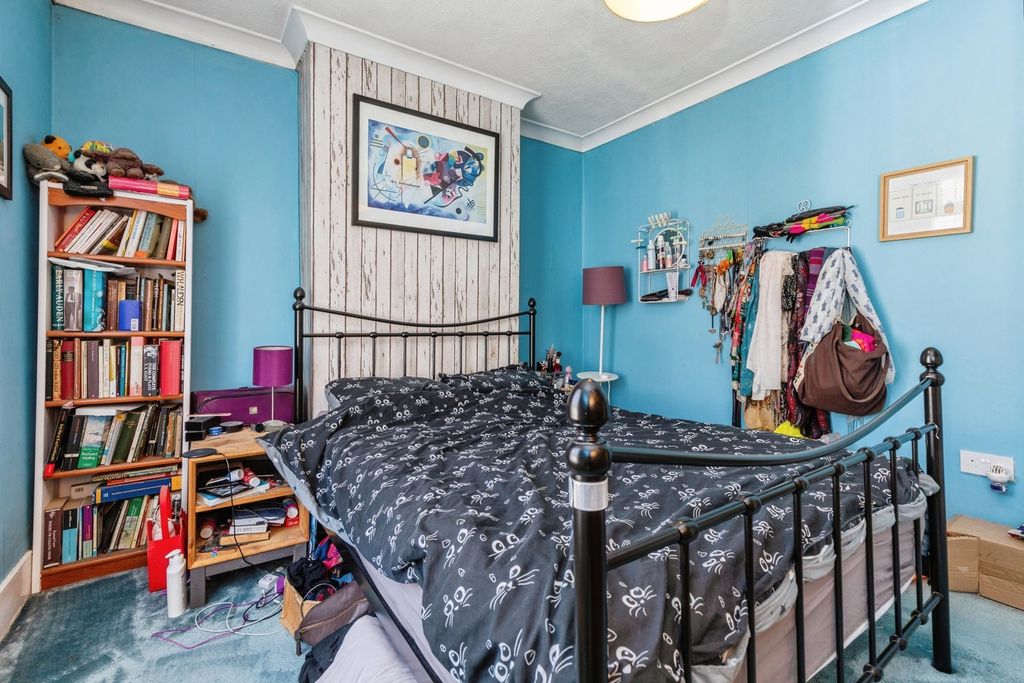 Property photo 2 of 16 Pbox-Img.Jpg