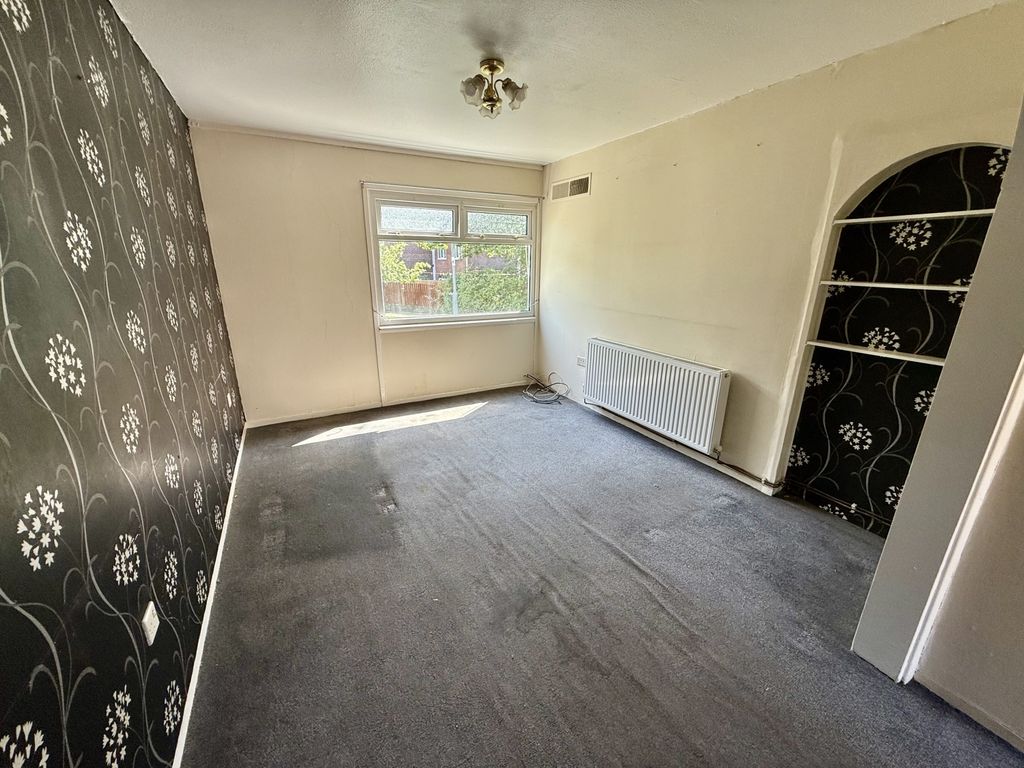 Property photo 3 of 8 Img_9835