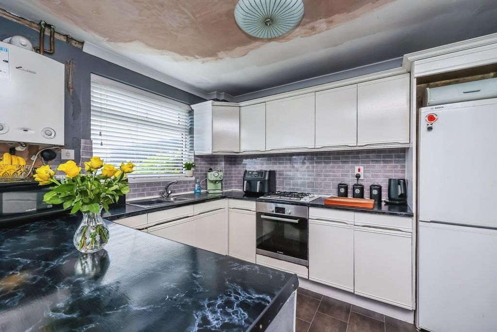 Property photo 3 of 15 Pbox-Img.Jpg