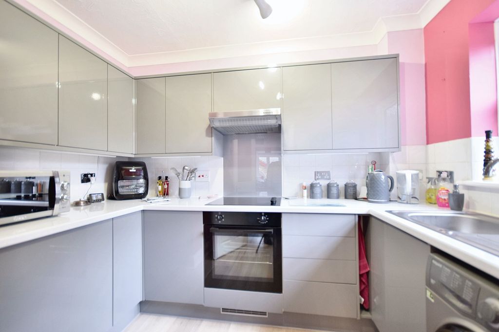 Property photo 2 of 13