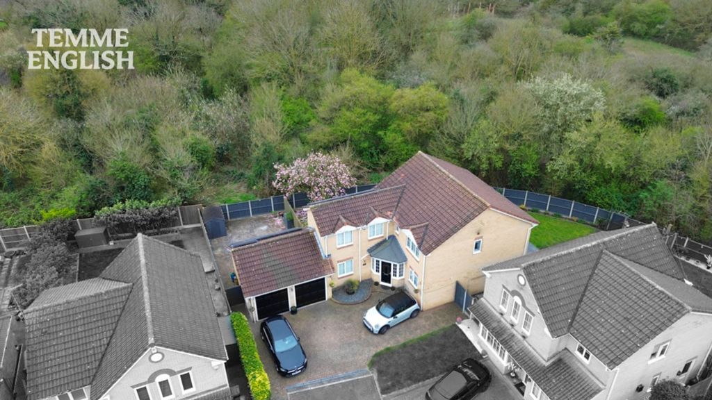 Property photo 1 of 51