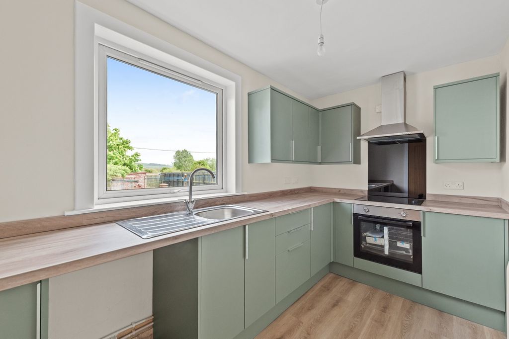 Property photo 3 of 25 5134916