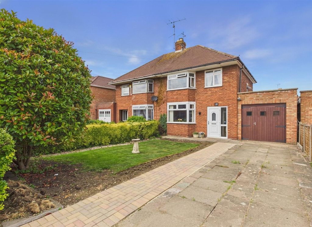 Property photo 1 of 18