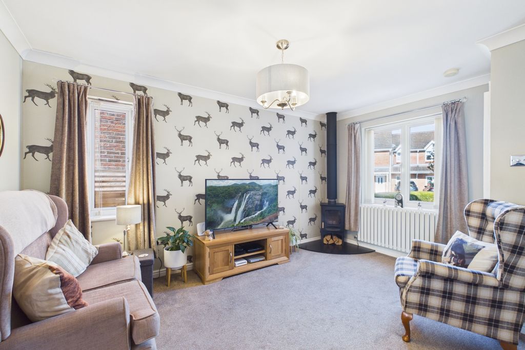 Property photo 2 of 18 Cam02279G0-Pr0070-Still001